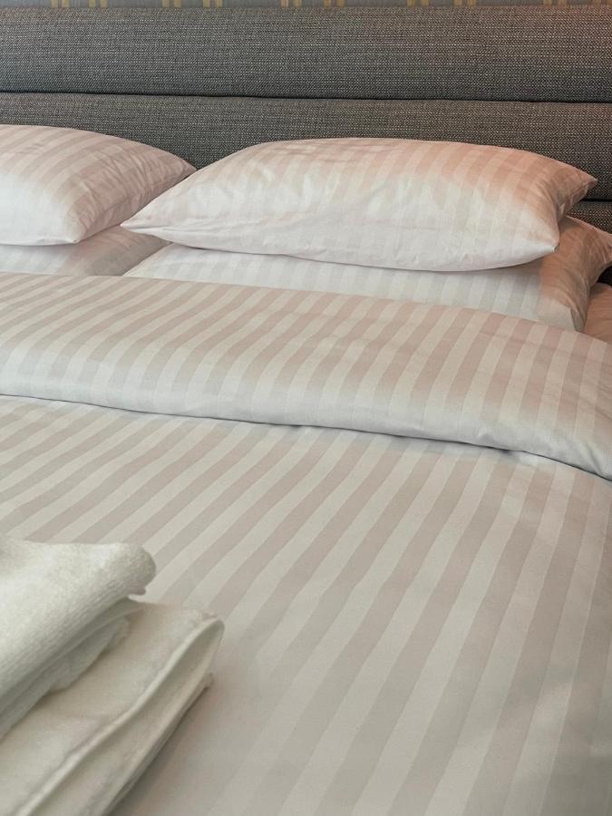 Queen Size Bed - Apartament Obok Manufaktury W Centrum Lodzi - Parking Gratis!!! Bagian luar foto
